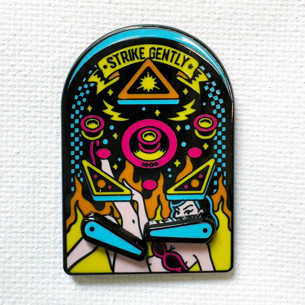 Pinball Machine Deluxe Pin